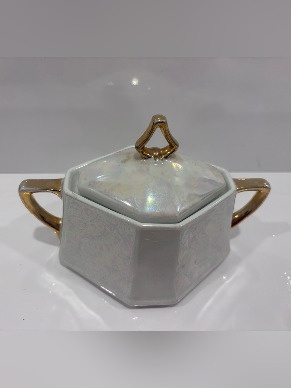 Vintage carman fine China Canada lustreware covered sugar bowl gold gilt handles